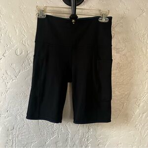 Cotopaxi Mari Bike Shorts in Black